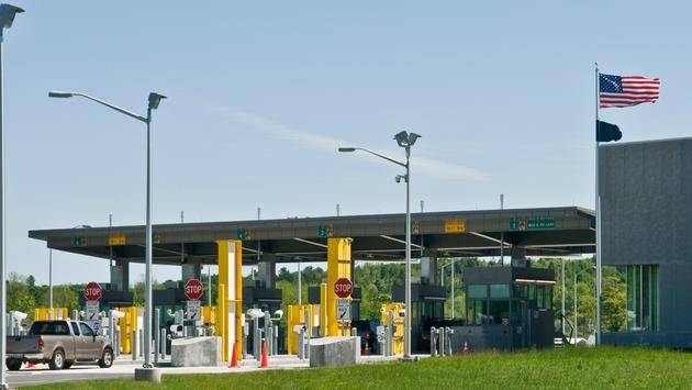 US Officials Cutting Down on Non-Essential Travel at Borders With Mexico
